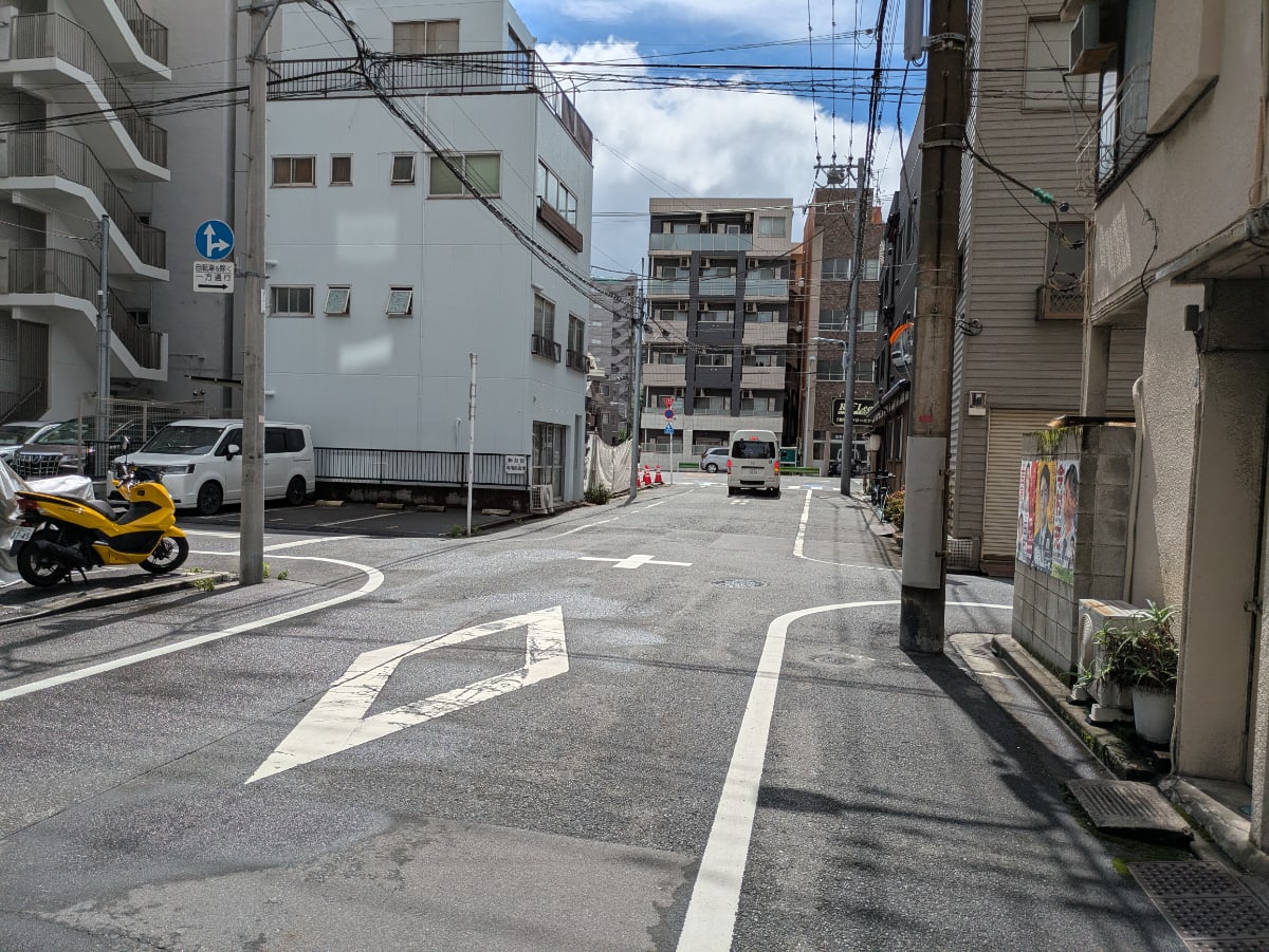 v20250929150708/fresh/building/J00100401380_9