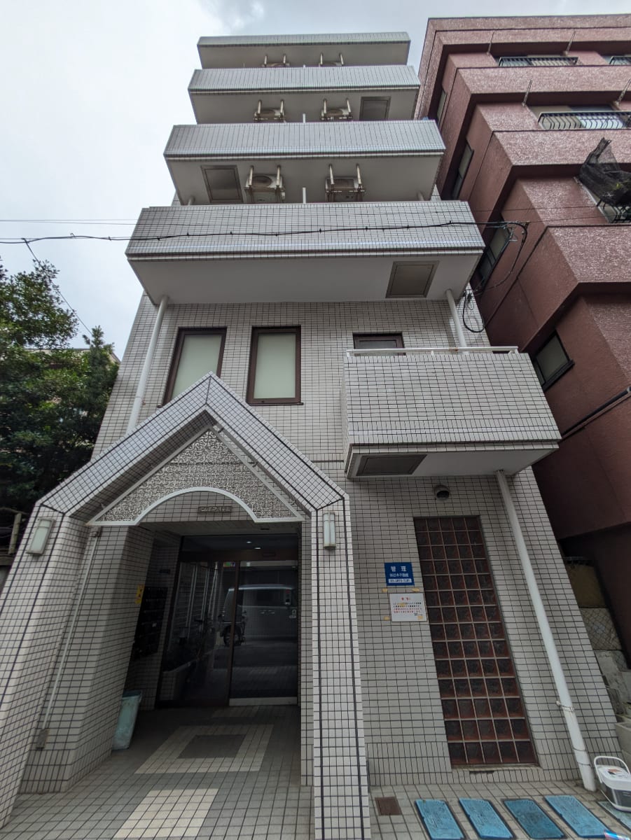 v20250929150708/fresh/building/J00100401786_10