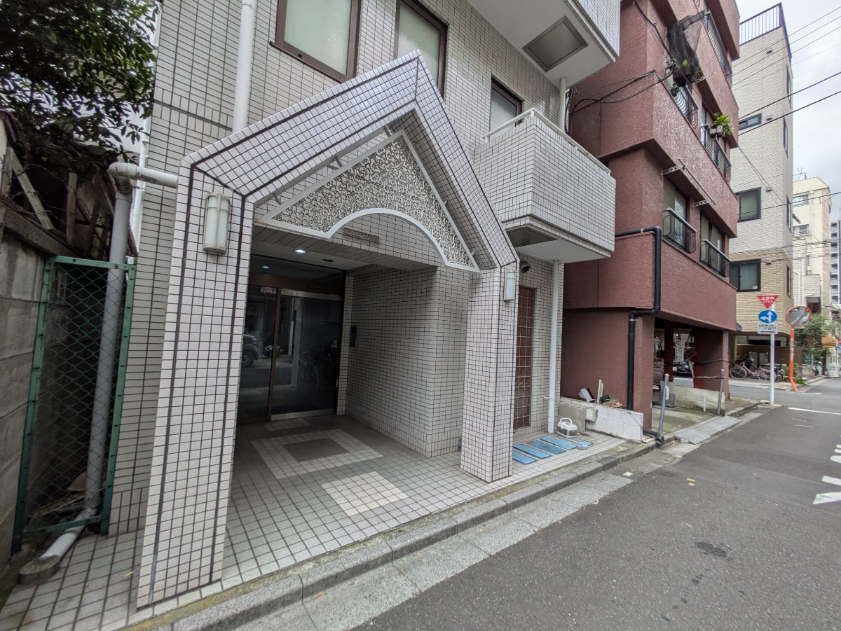 v20250929150708/fresh/building/J00100401786_13