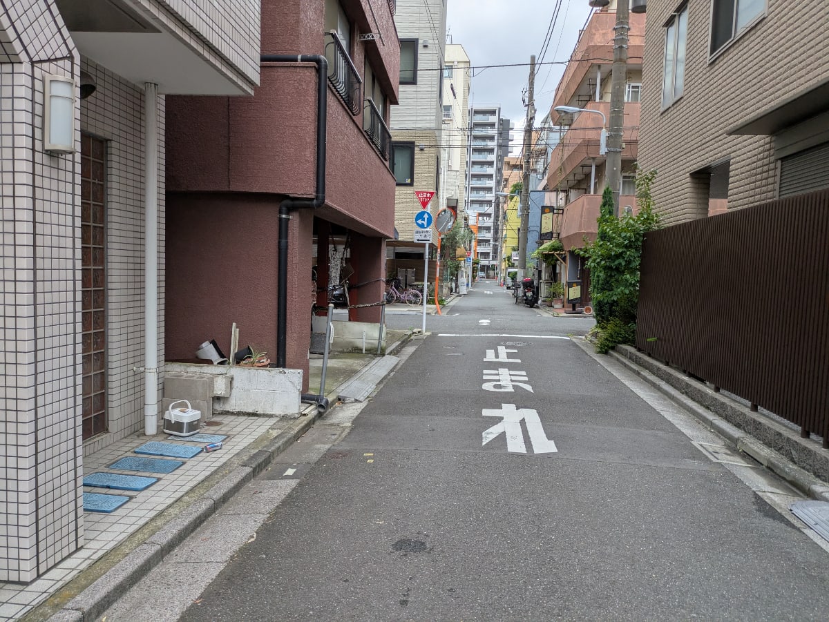 v20250929150708/fresh/building/J00100401786_15