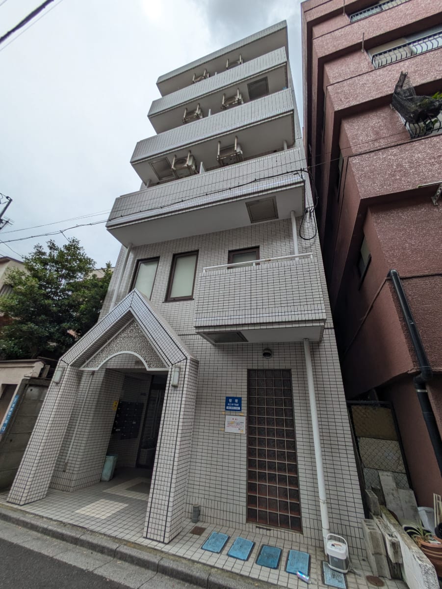 v20250929150708/fresh/building/J00100401786_9