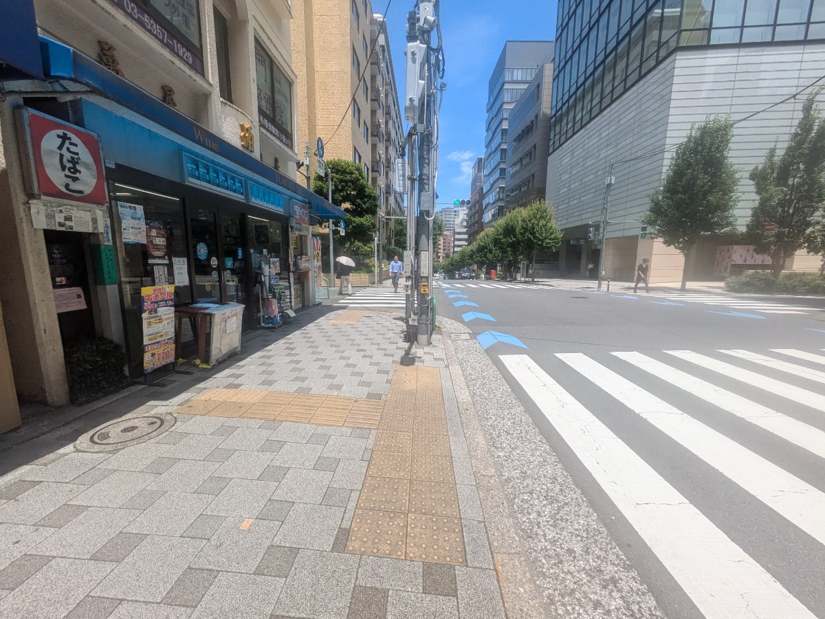 v20250929150708/fresh/building/J00100404512_2
