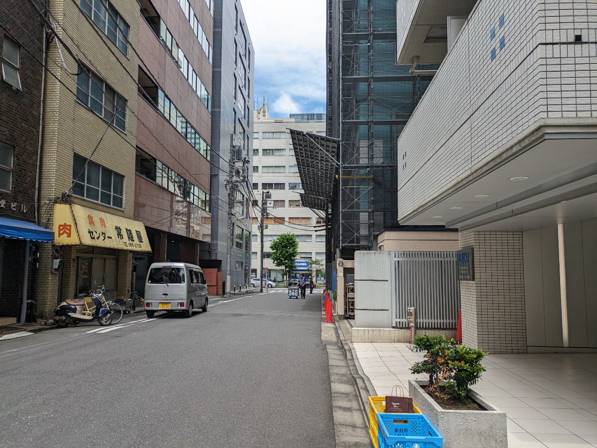 v20250929150708/fresh/building/J00100404680_13