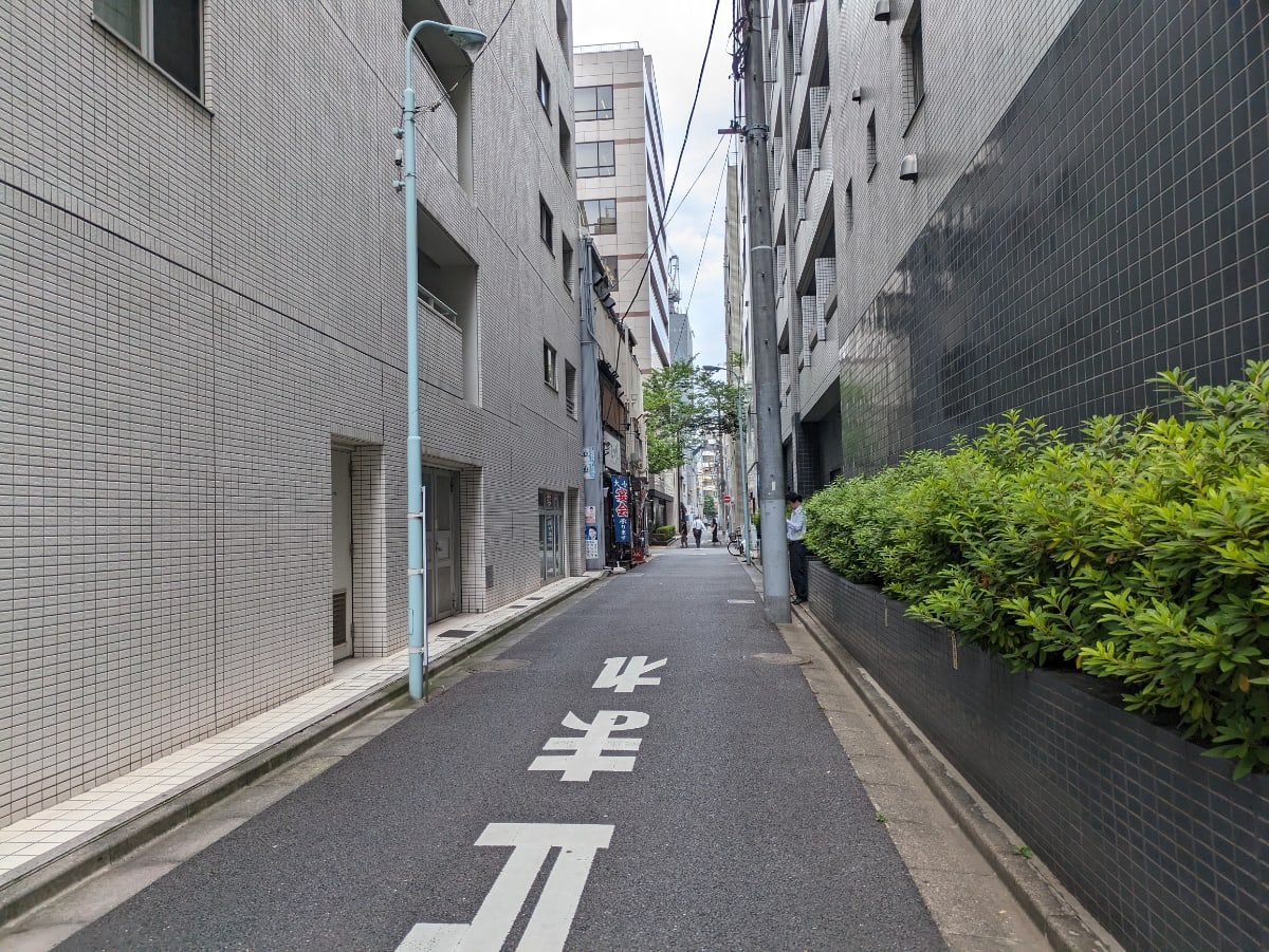 v20250929150708/fresh/building/J00100404680_15