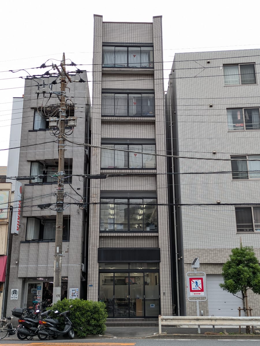 v20250929150708/fresh/building/J00100404928_1