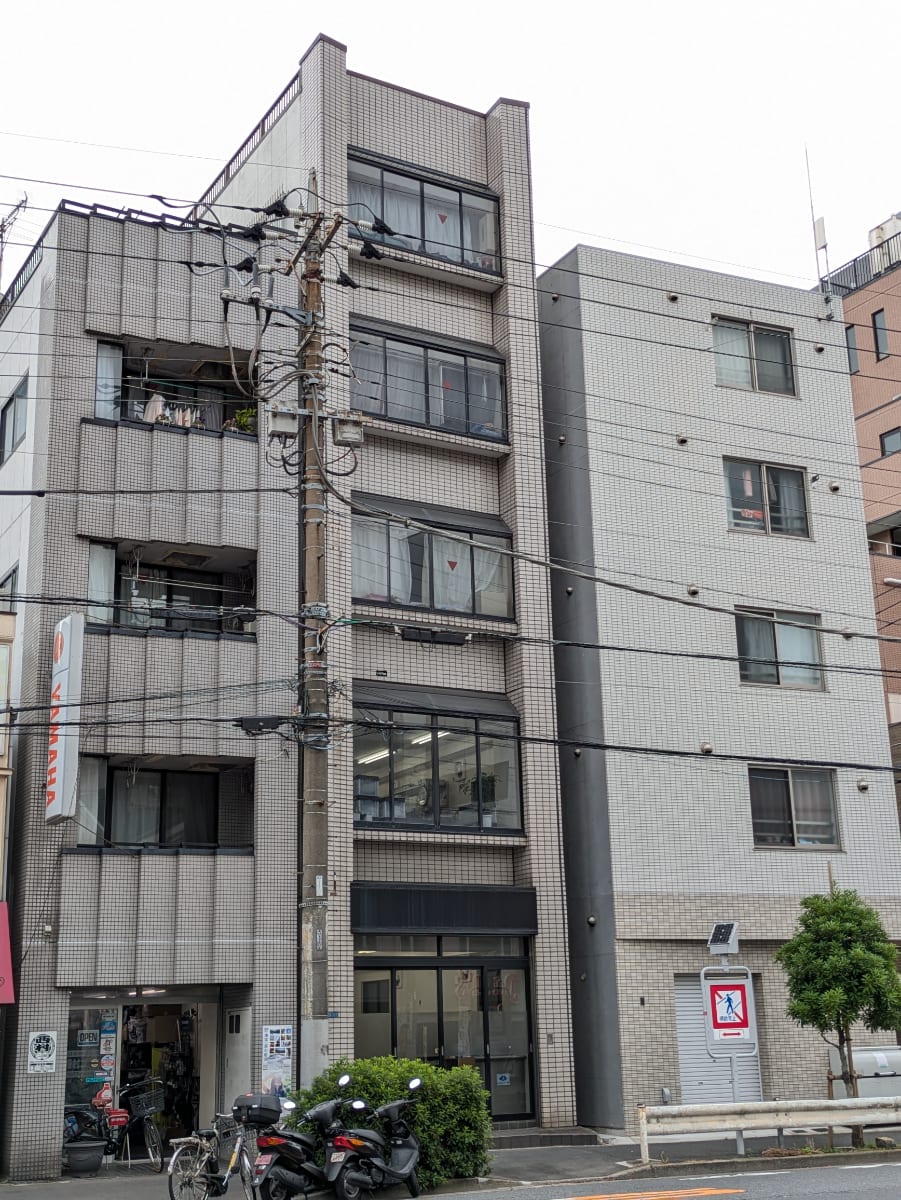 v20250929150708/fresh/building/J00100404928_6