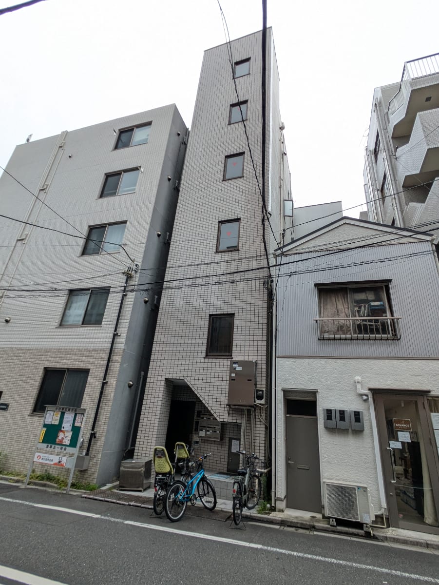 v20250929150708/fresh/building/J00100404928_9