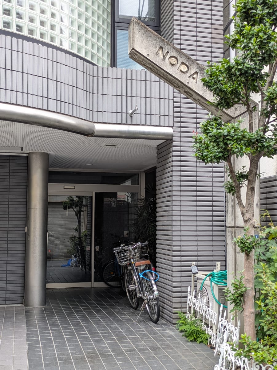 v20250929150708/fresh/building/J00100405706_3