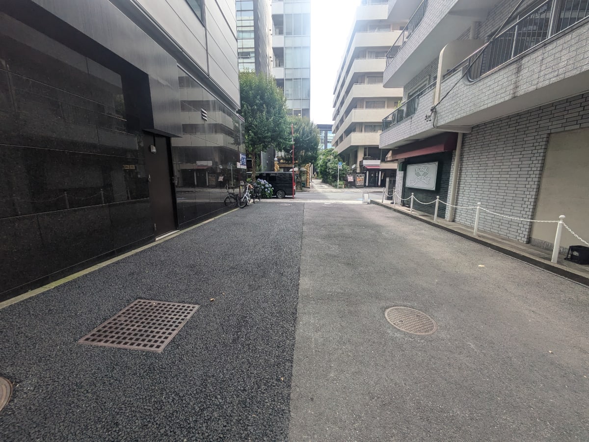 v20250929150708/fresh/building/J00100413385_10