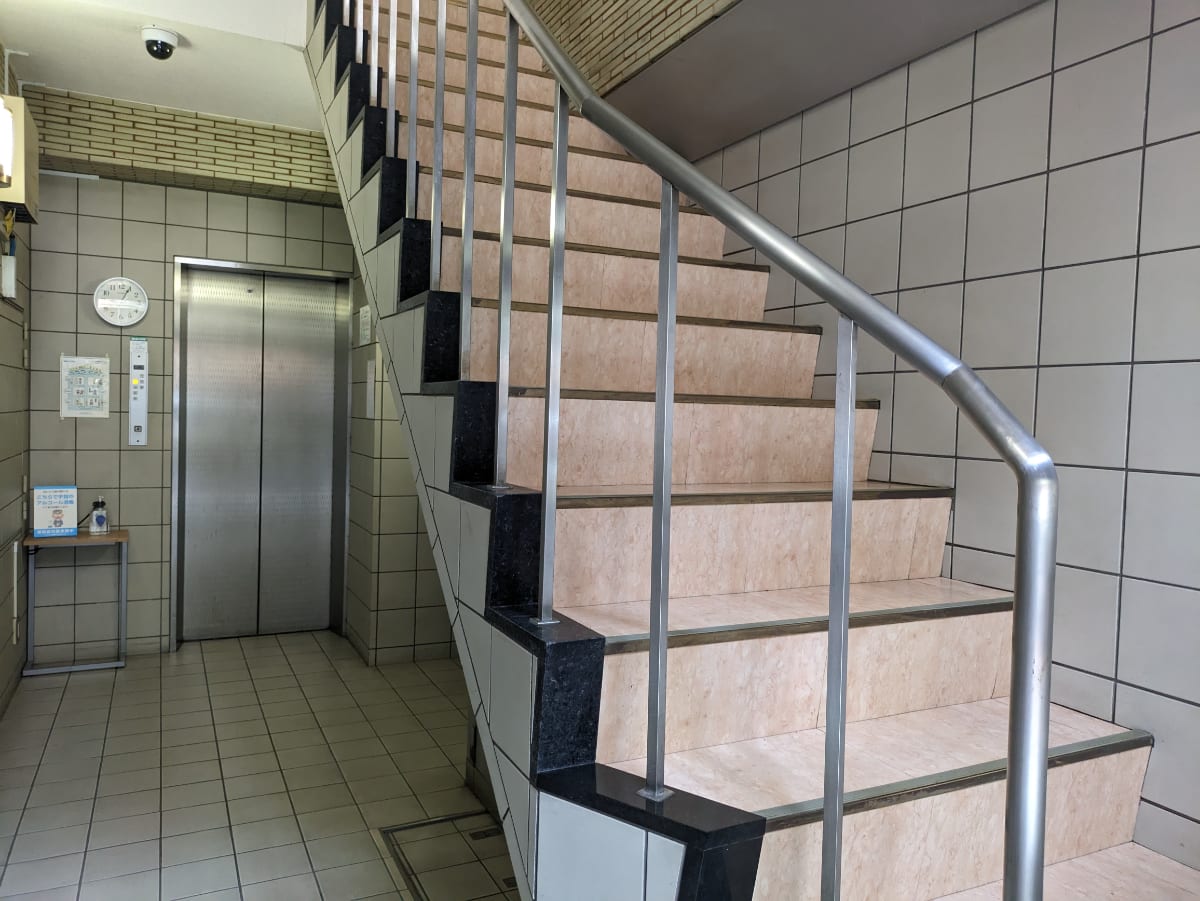 v20250929150708/fresh/building/J00100418249_16