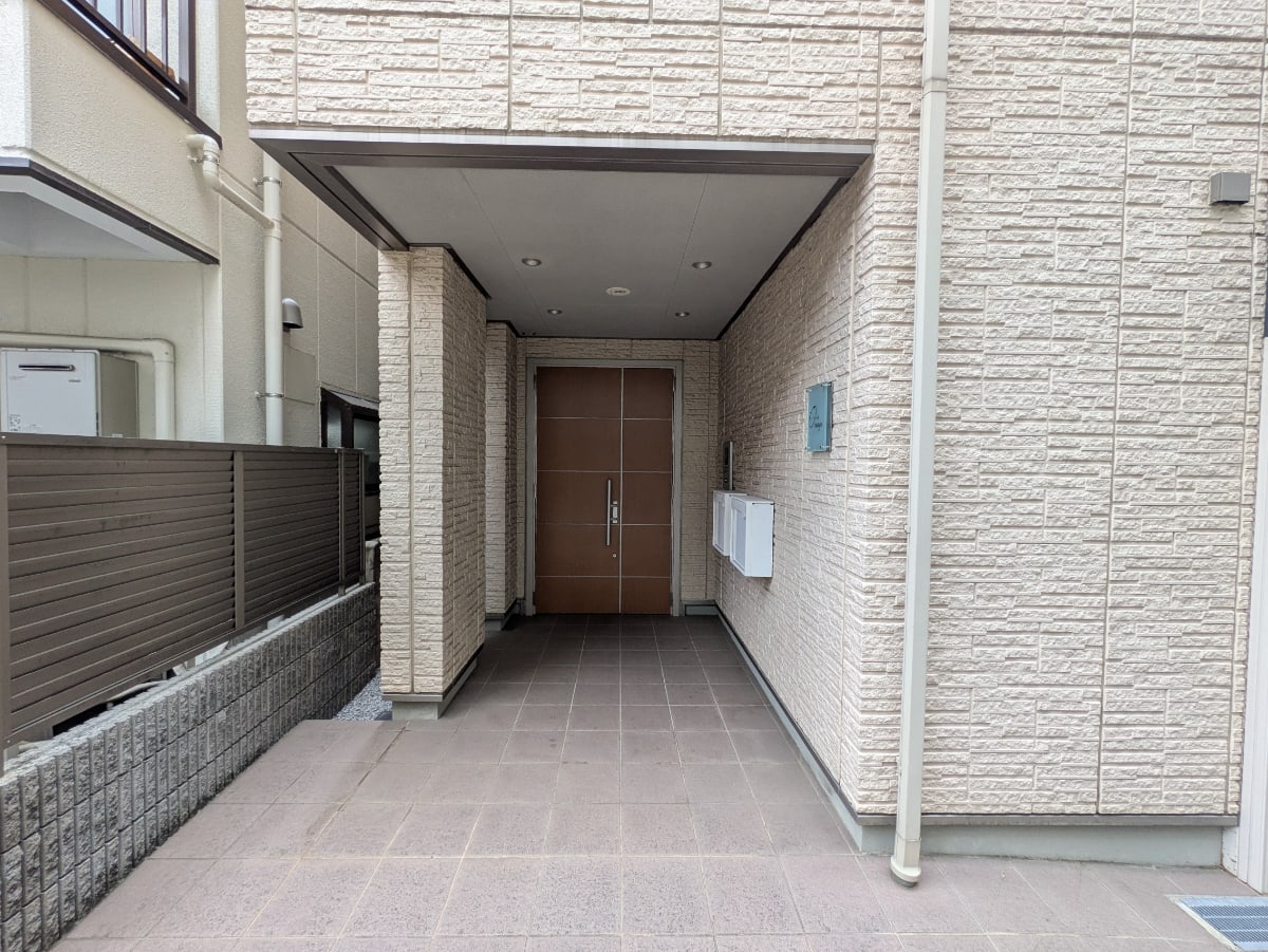 v20250929150708/fresh/building/J00100418754_13