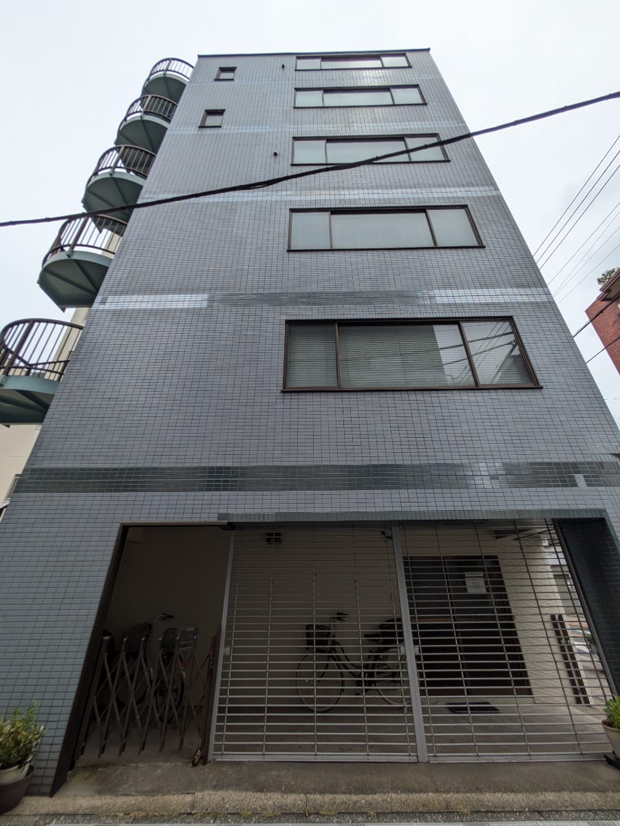 v20250929150708/fresh/building/J00100495899_9