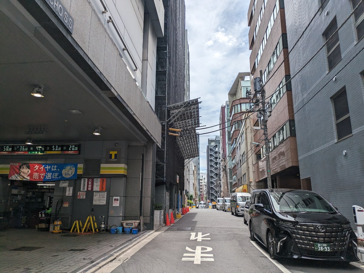 v20250929150708/fresh/building/J00100503877_11