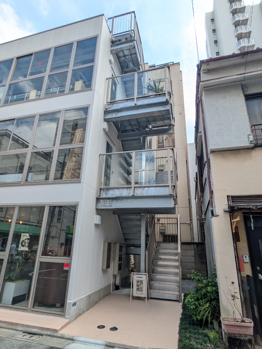 v20250929150708/fresh/building/J00100610472_4