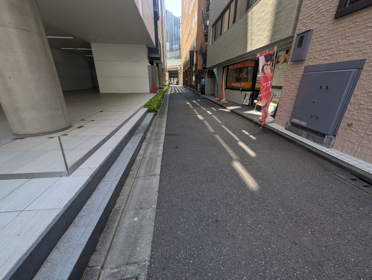 v20250930150908/fresh/building/J00100373425_11