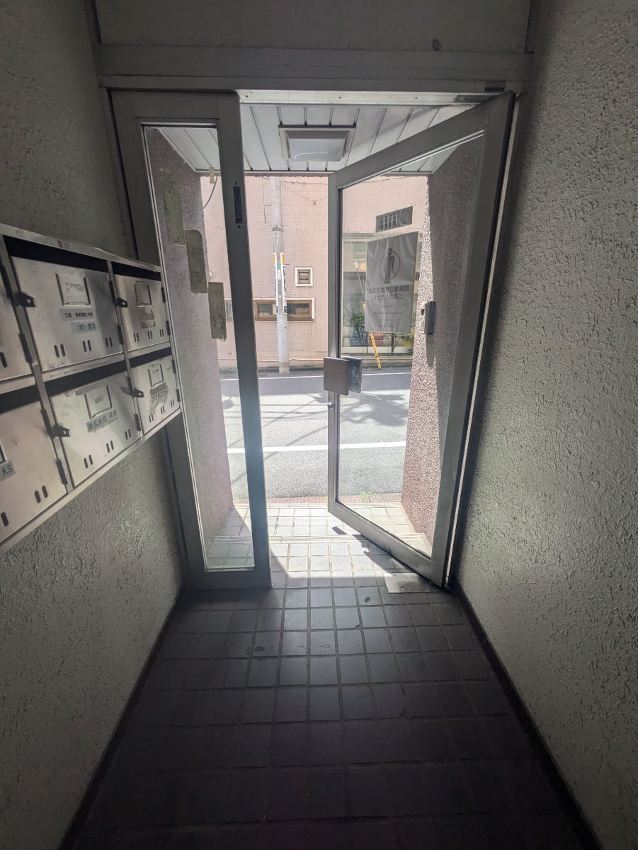 v20250930150908/fresh/building/J00100377527_8
