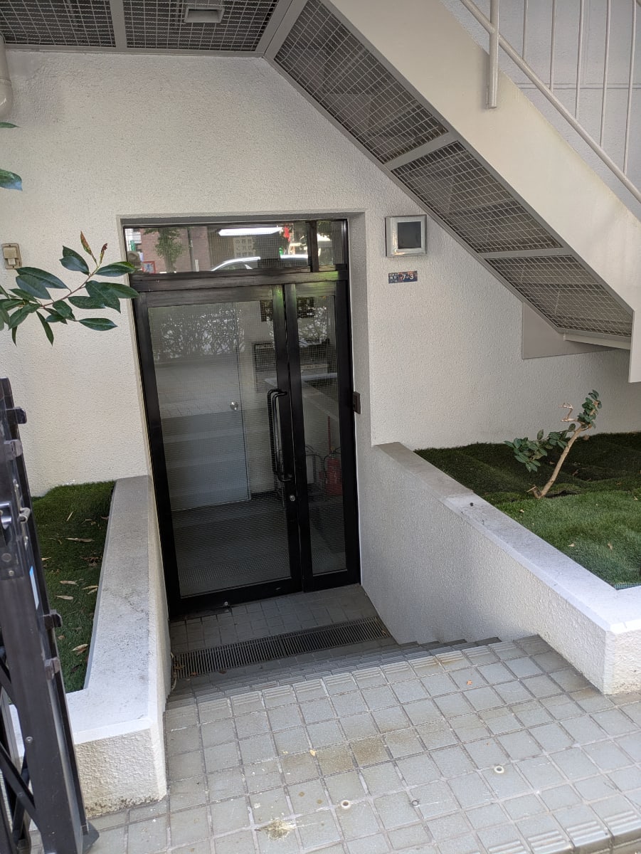 v20250930150908/fresh/building/J00100385124_12