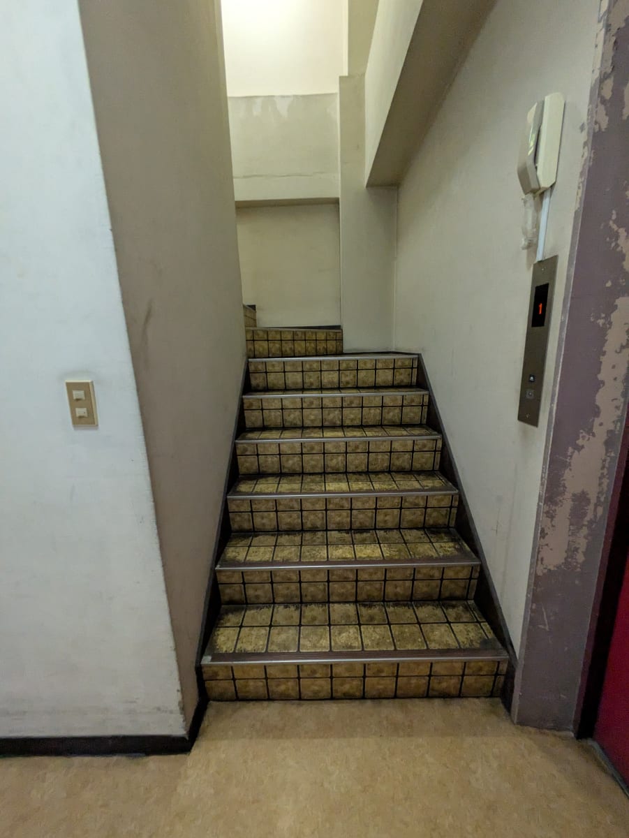 v20250930150908/fresh/building/J00100512801_12