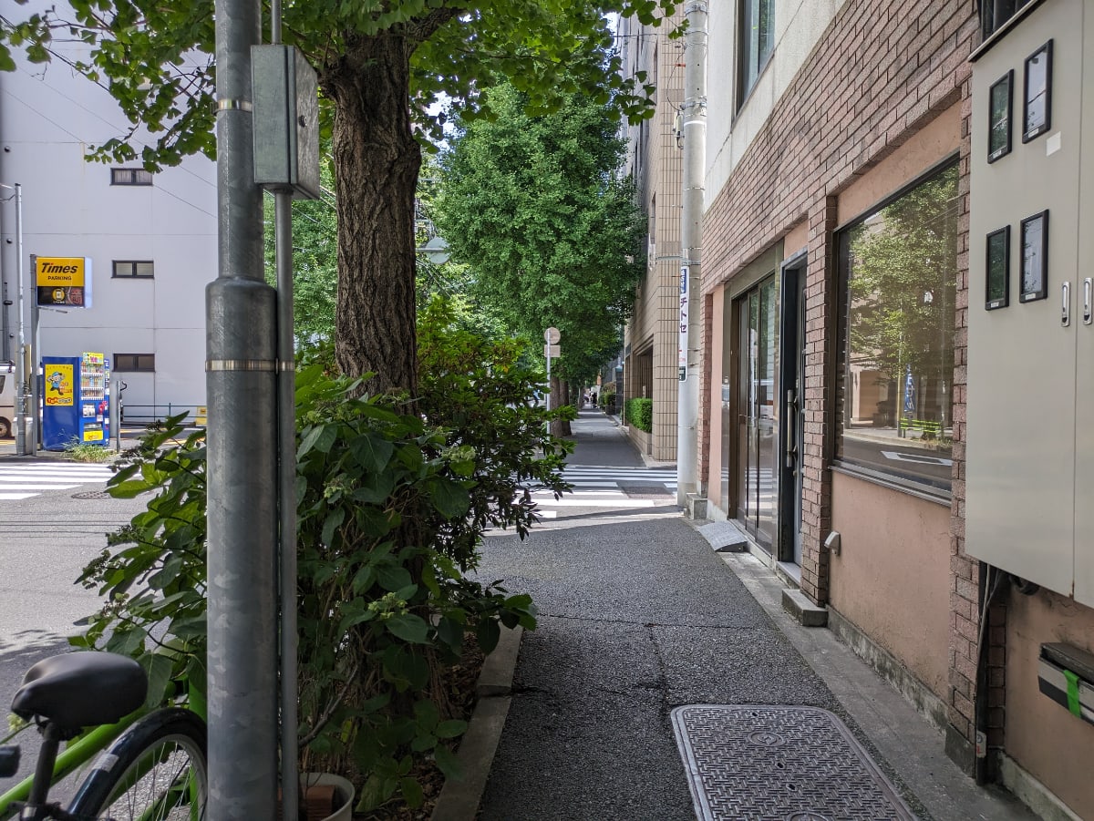 v20251001150706/fresh/building/J00100358580_12