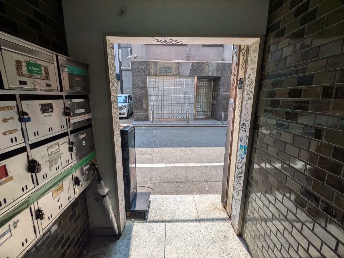 v20251001150706/fresh/building/J00100366722_9
