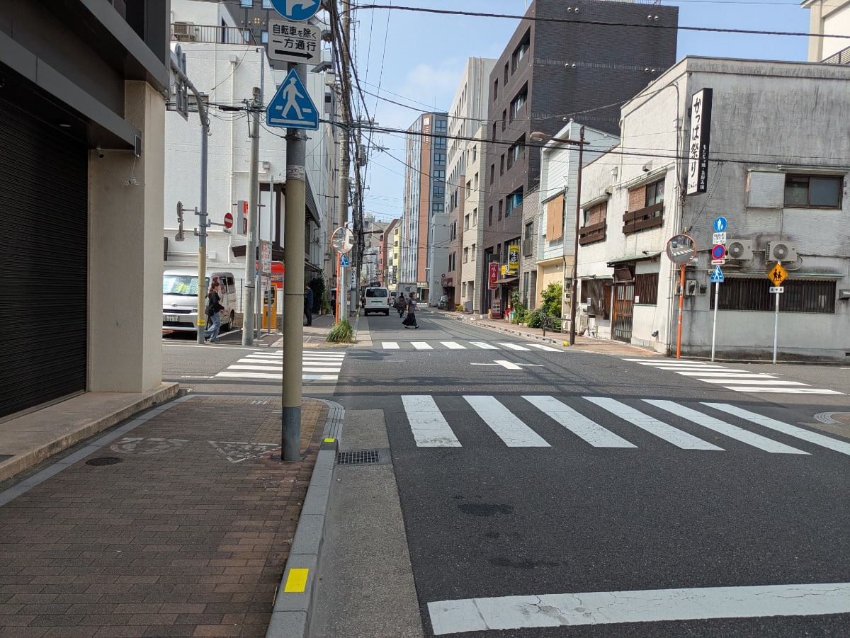 v20251001150706/fresh/building/J00100369306_2