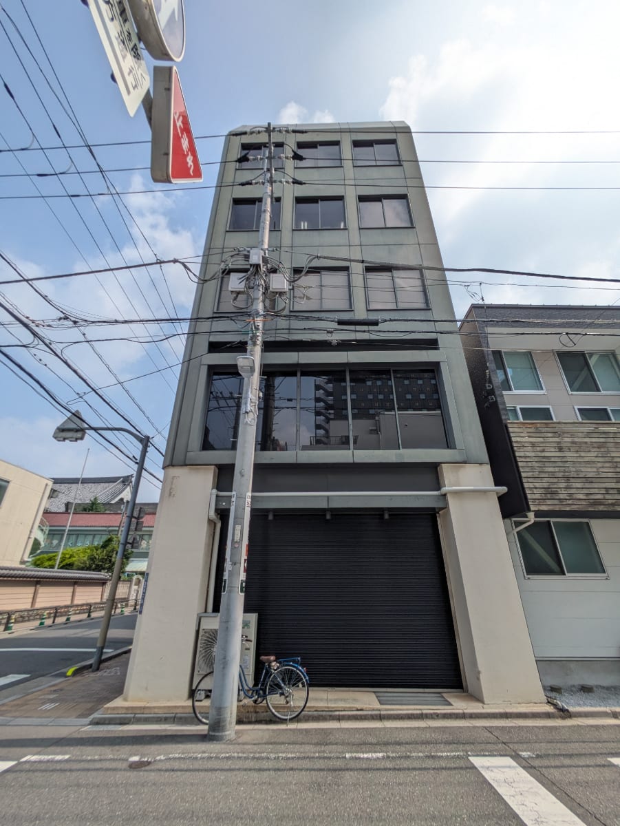 v20251001150706/fresh/building/J00100369306_6