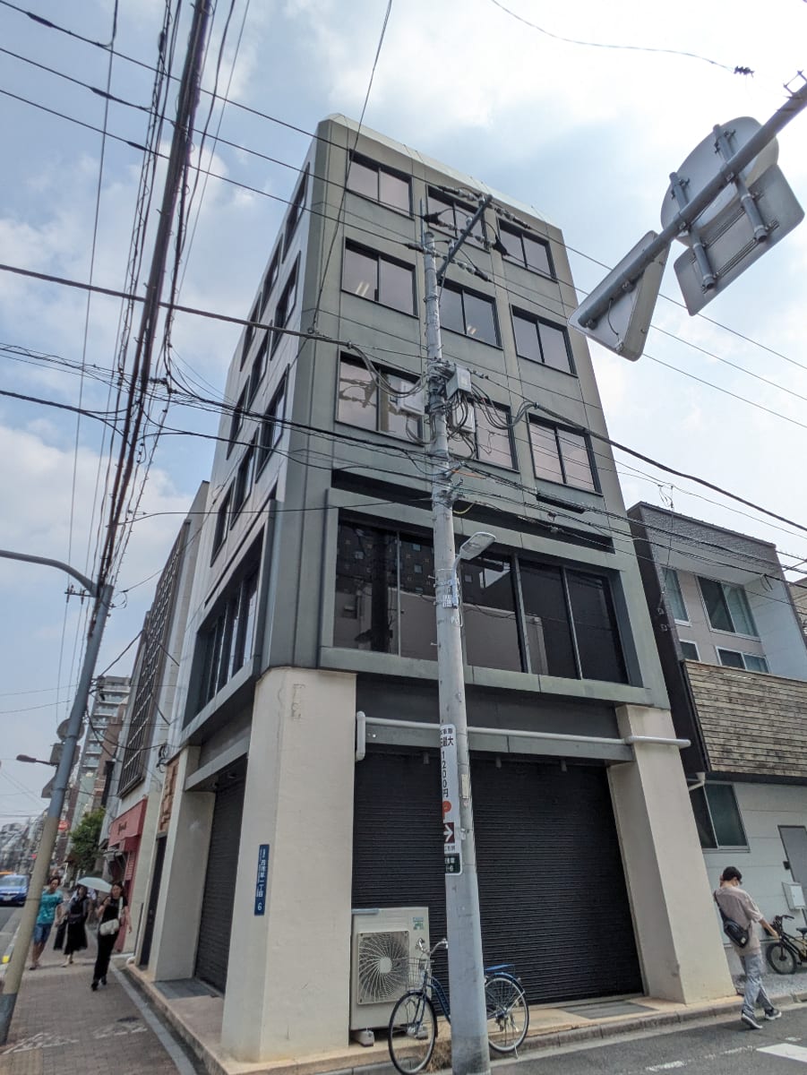 v20251001150706/fresh/building/J00100369306_7