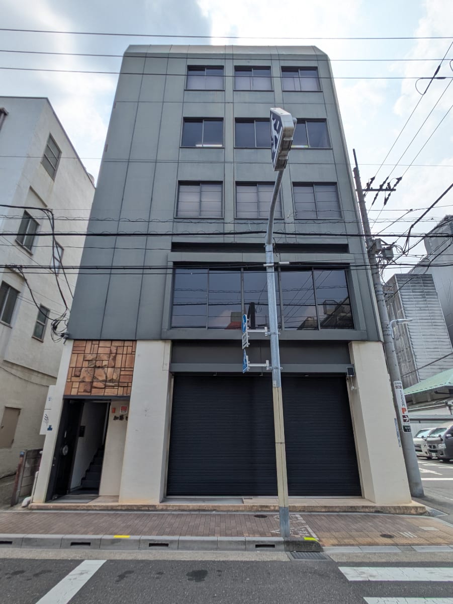 v20251001150706/fresh/building/J00100369306_9