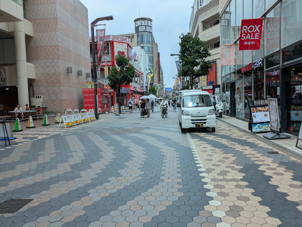 v20251001150706/fresh/building/J00100369621_2