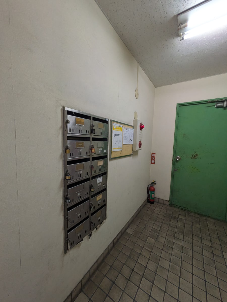 v20251001150706/fresh/building/J00100370730_13