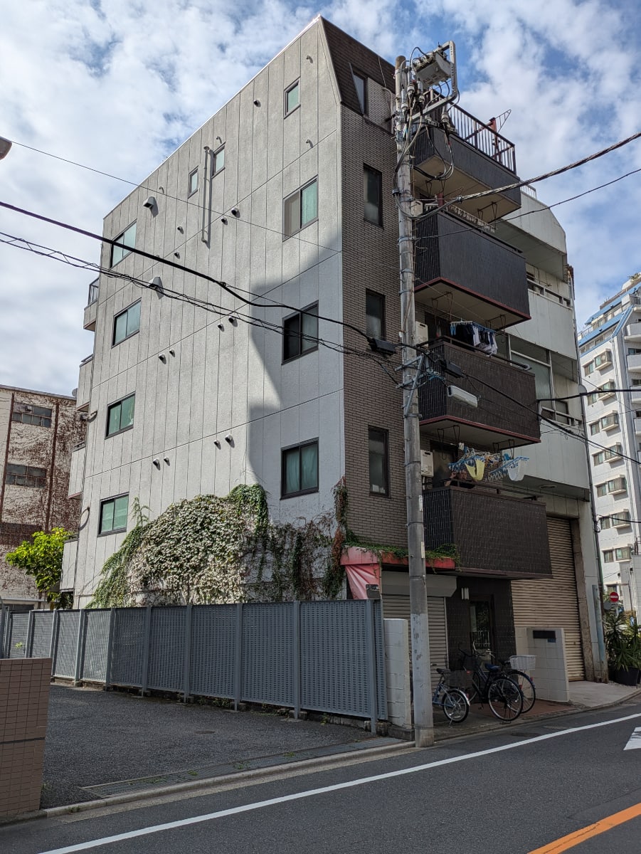 v20251001150706/fresh/building/J00100371106_5
