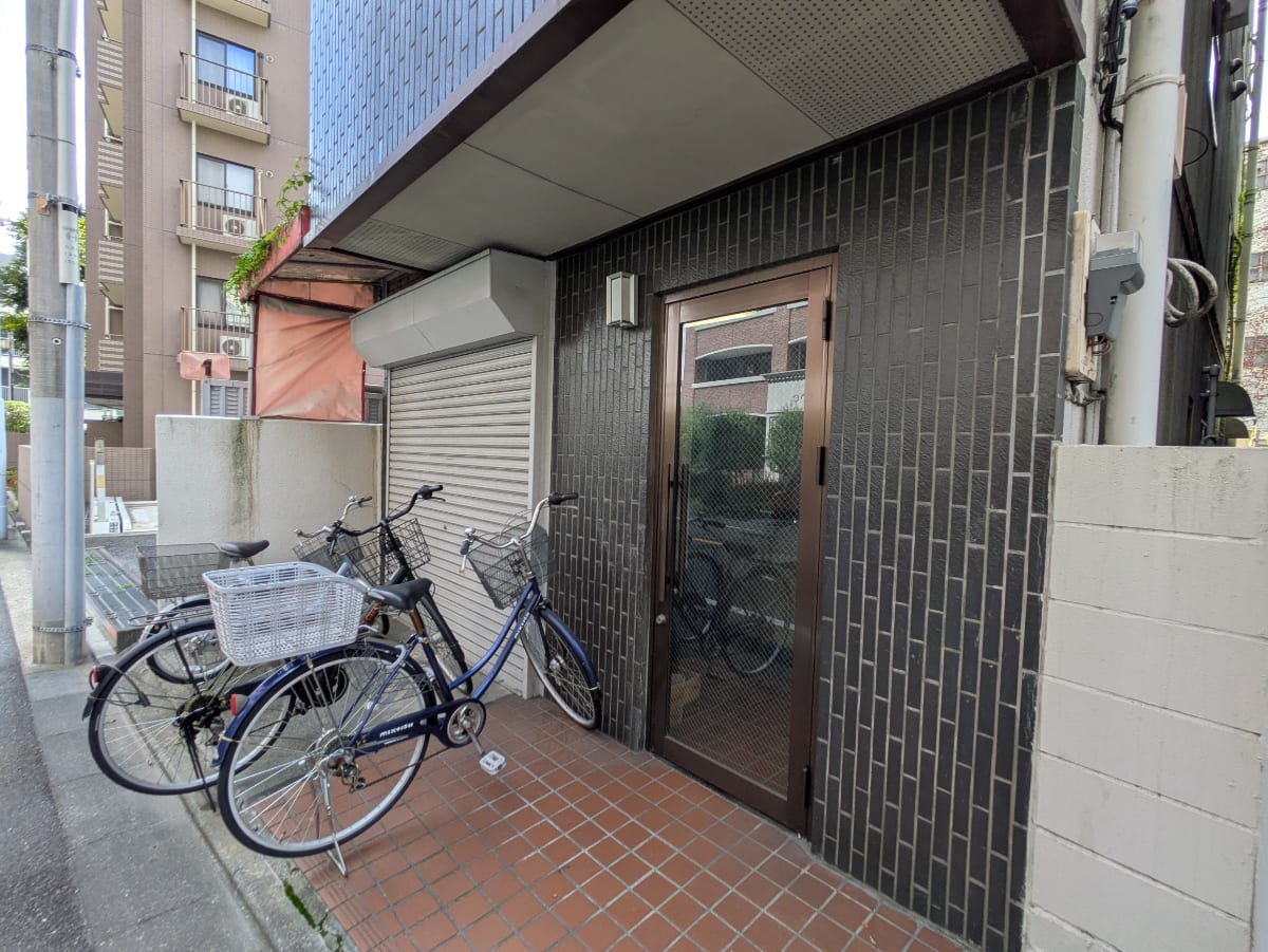 v20251001150706/fresh/building/J00100371106_9