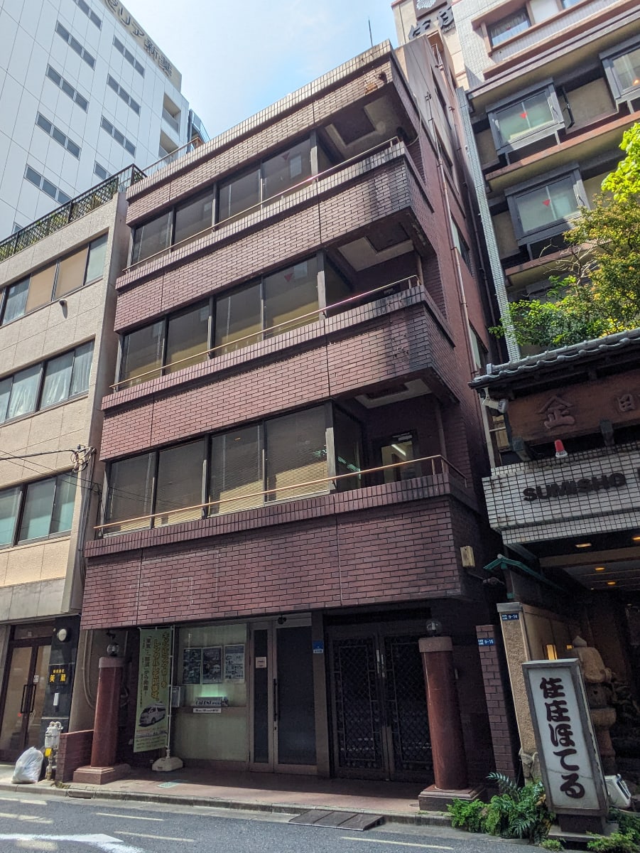 v20251001150706/fresh/building/J00100373684_6