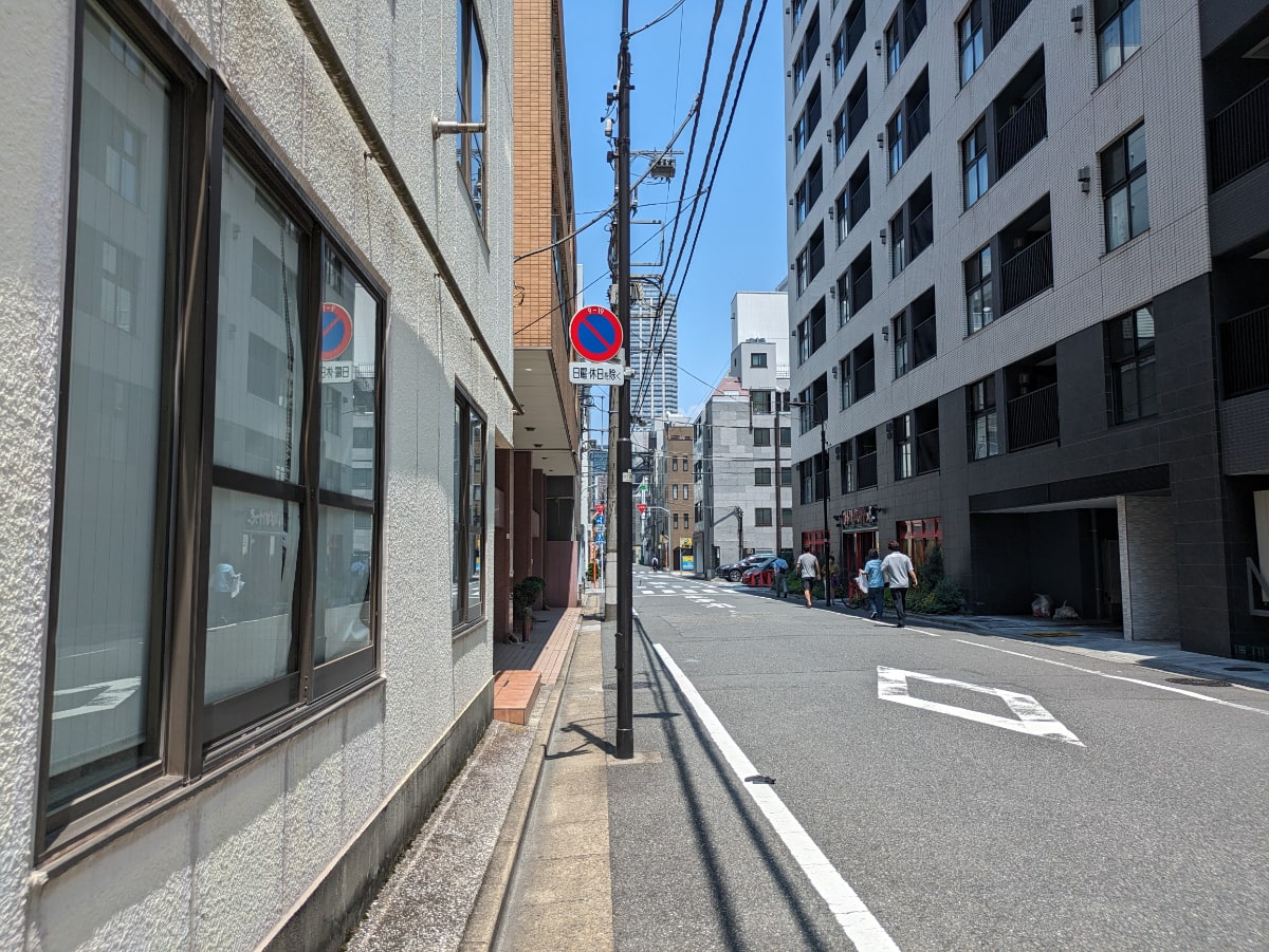 v20251001150706/fresh/building/J00100374114_15