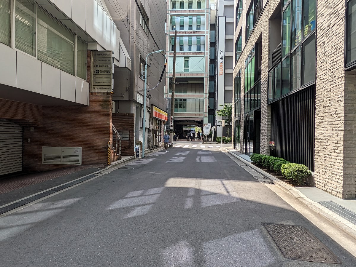v20251001150706/fresh/building/J00100374217_12