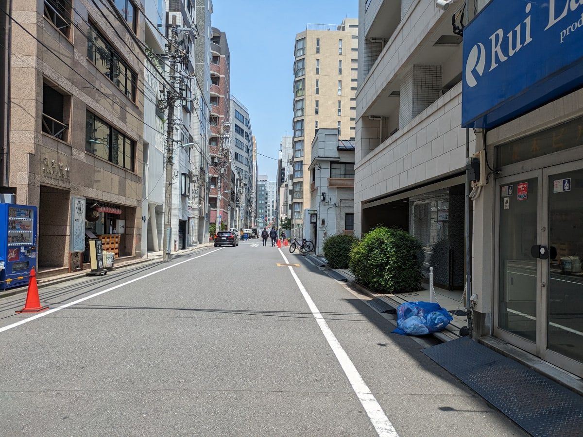 v20251001150706/fresh/building/J00100375236_11