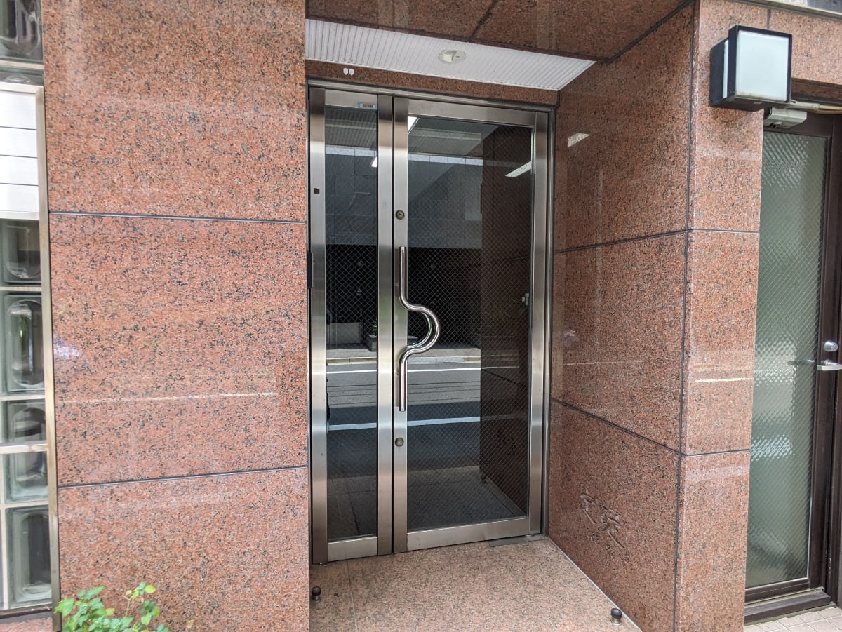 v20251001150706/fresh/building/J00100375557_3