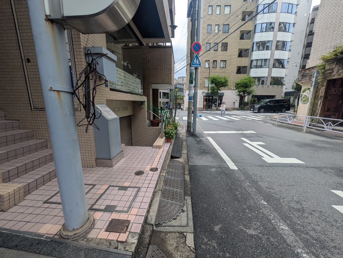 v20251001150706/fresh/building/J00100375577_12