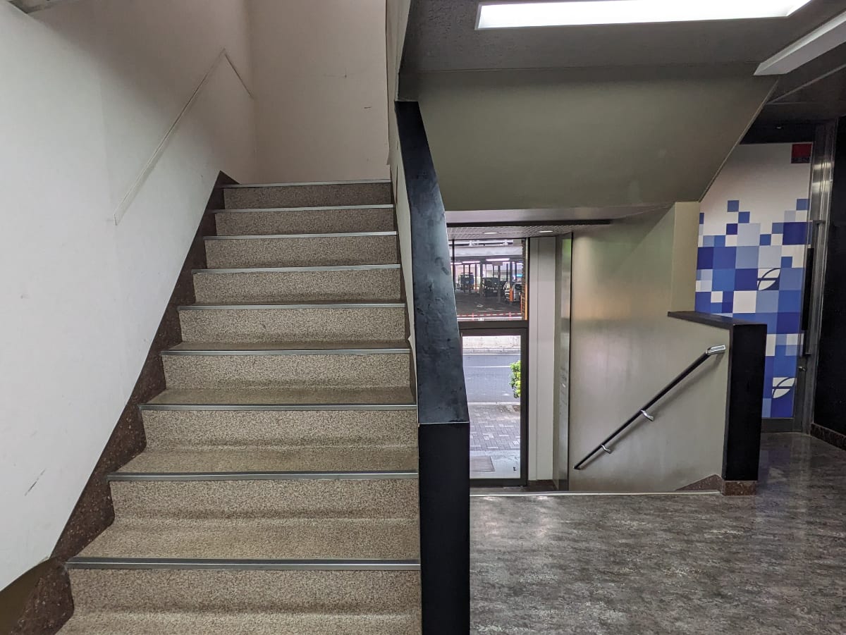 v20251001150706/fresh/building/J00100376640_15
