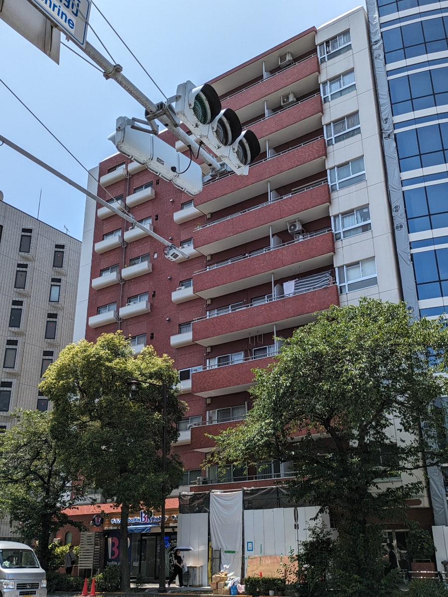 v20251001150706/fresh/building/J00100377427_9