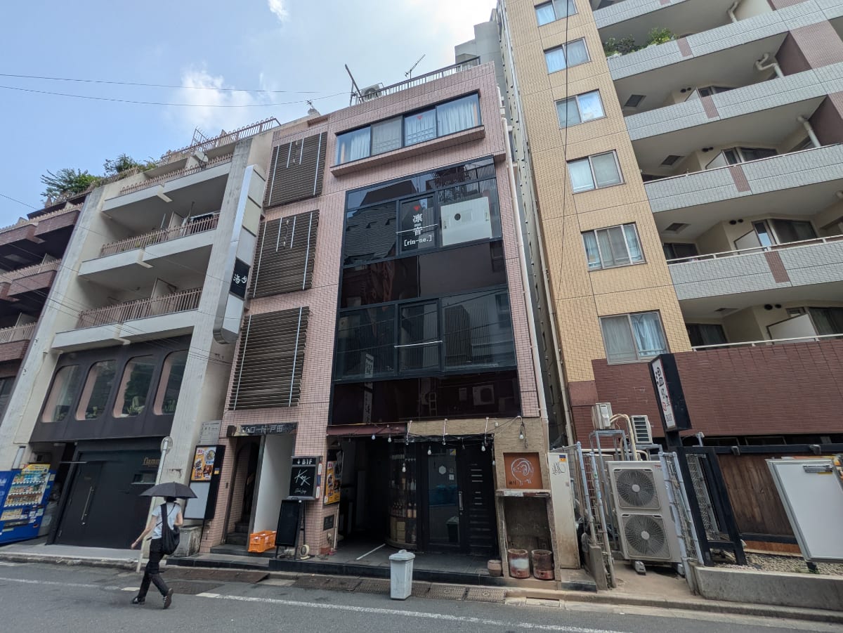 v20251001150706/fresh/building/J00100378168_5
