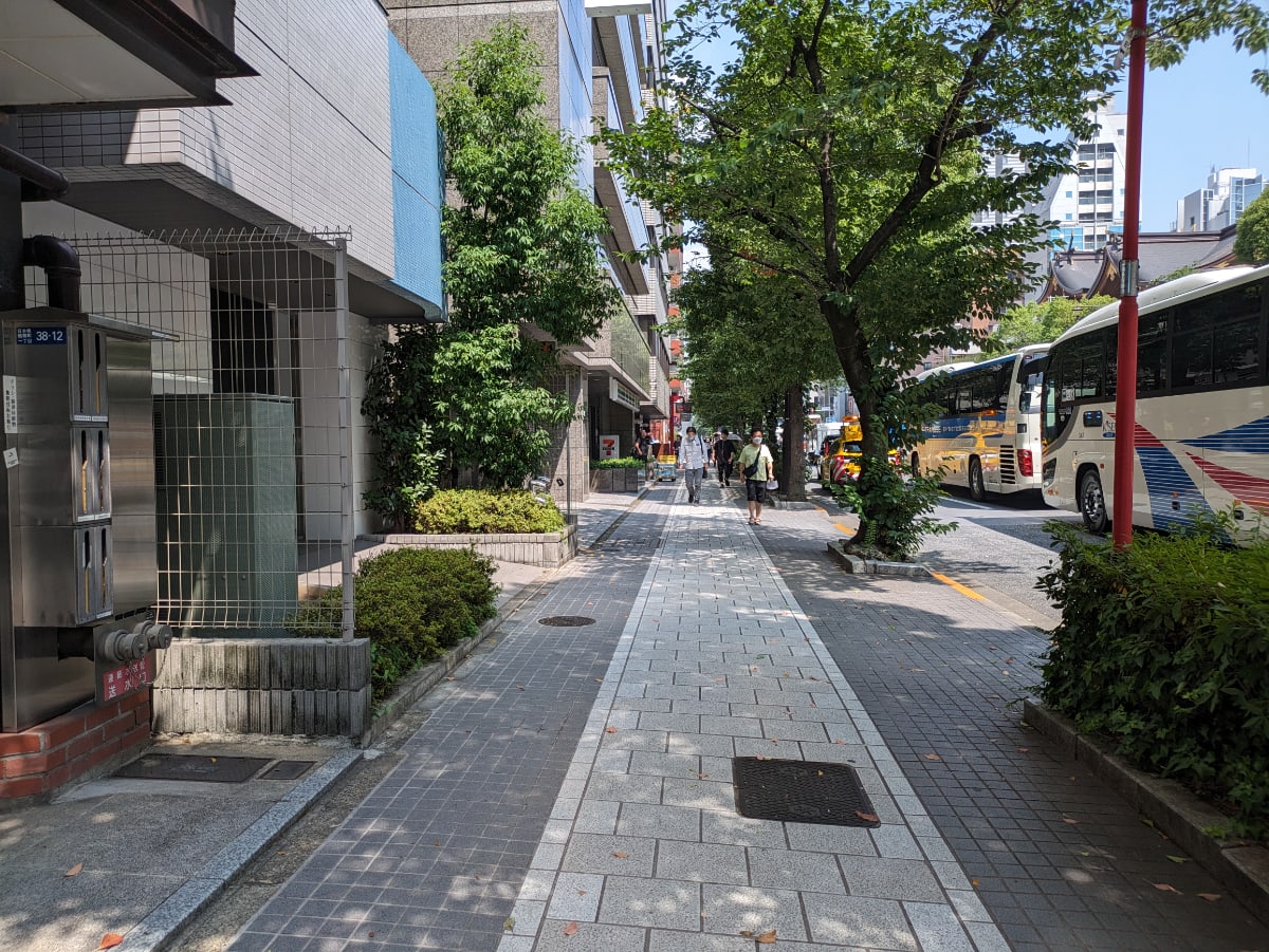 v20251001150706/fresh/building/J00100378430_13