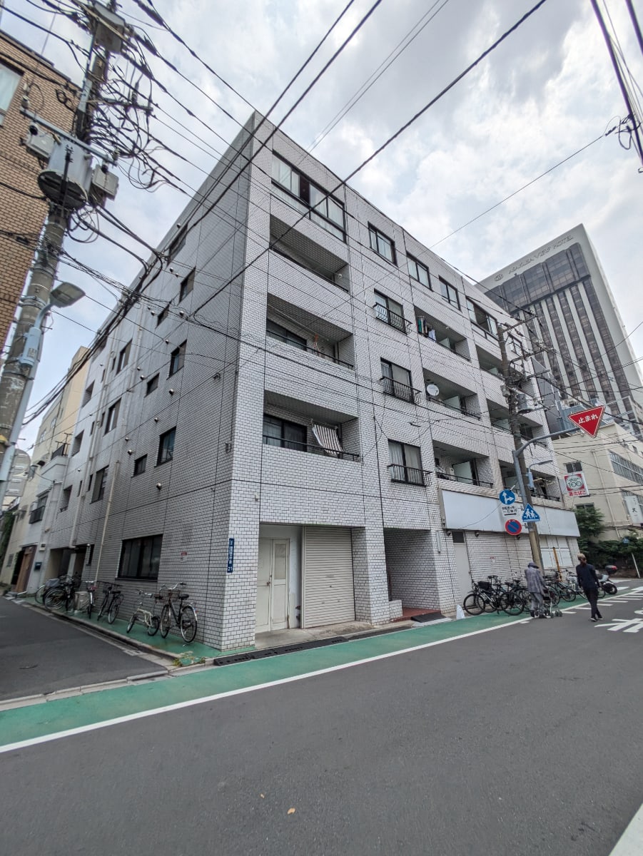 v20251001150706/fresh/building/J00100379151_9