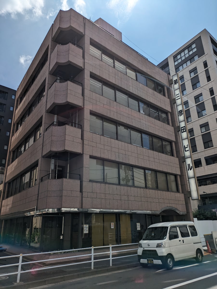 v20251001150706/fresh/building/J00100383338_6