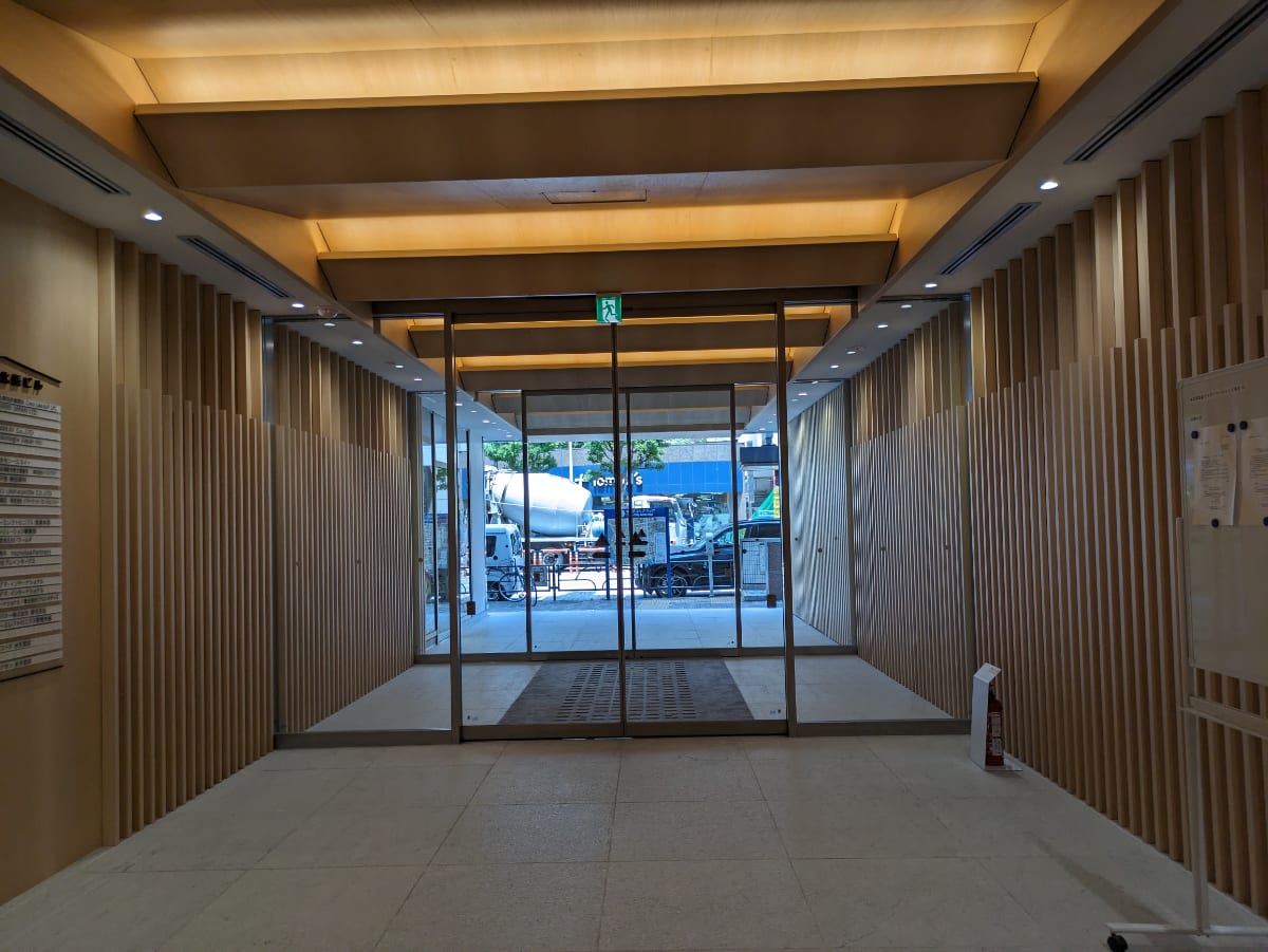 v20251001150706/fresh/building/J00100383430_12