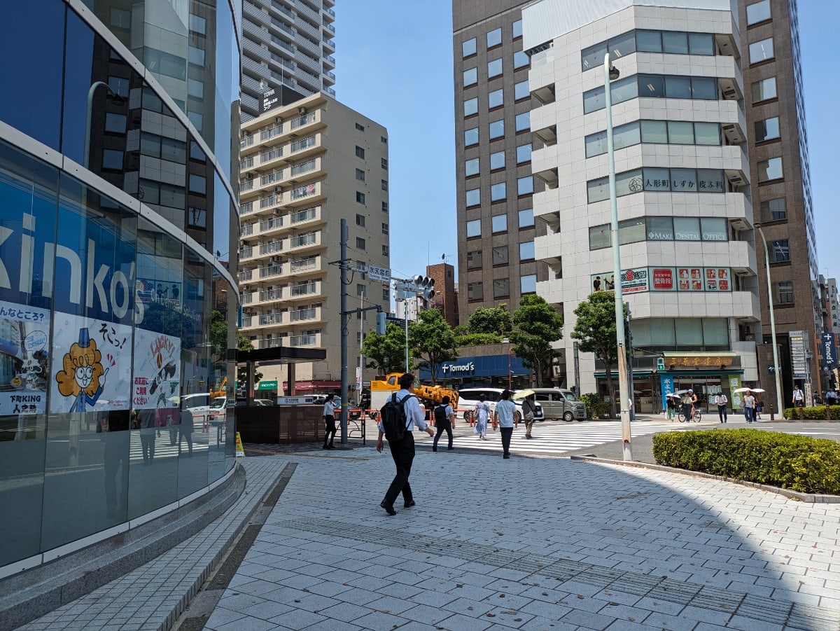 v20251001150706/fresh/building/J00100383430_2