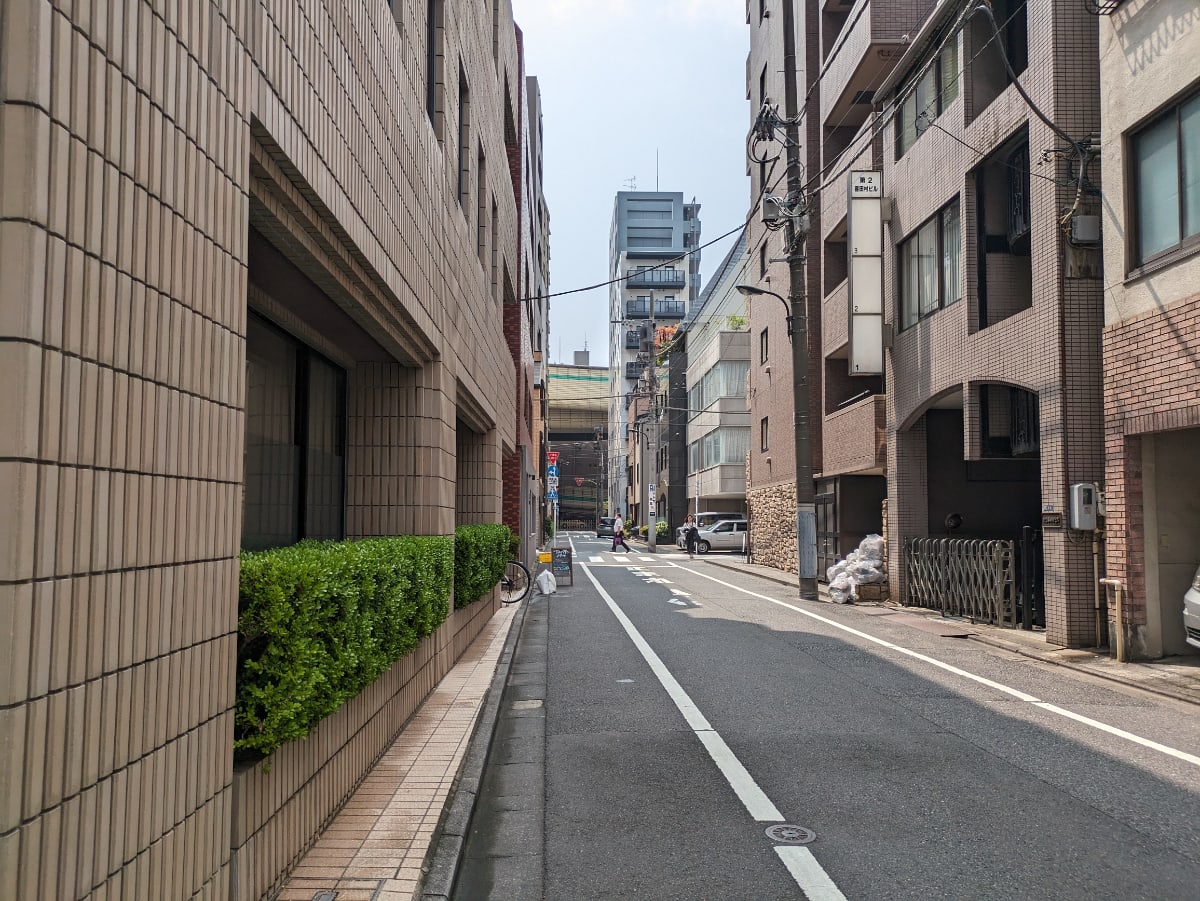 v20251001150706/fresh/building/J00100383477_15