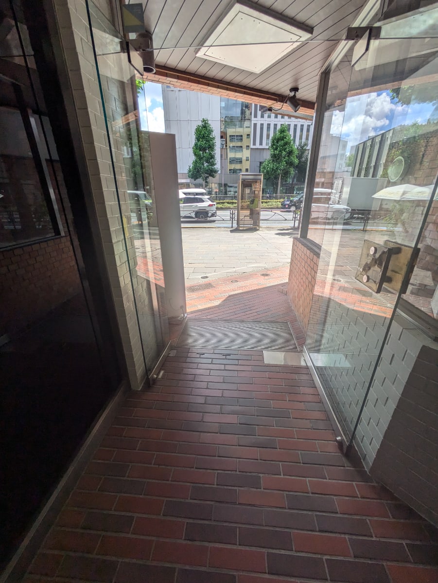v20251001150706/fresh/building/J00100383895_8