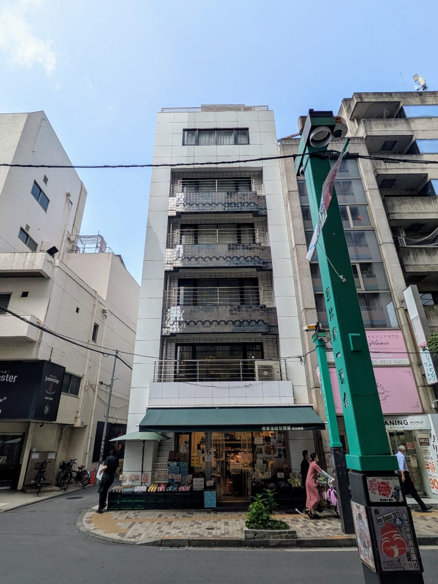 v20251001150706/fresh/building/J00100387815_1