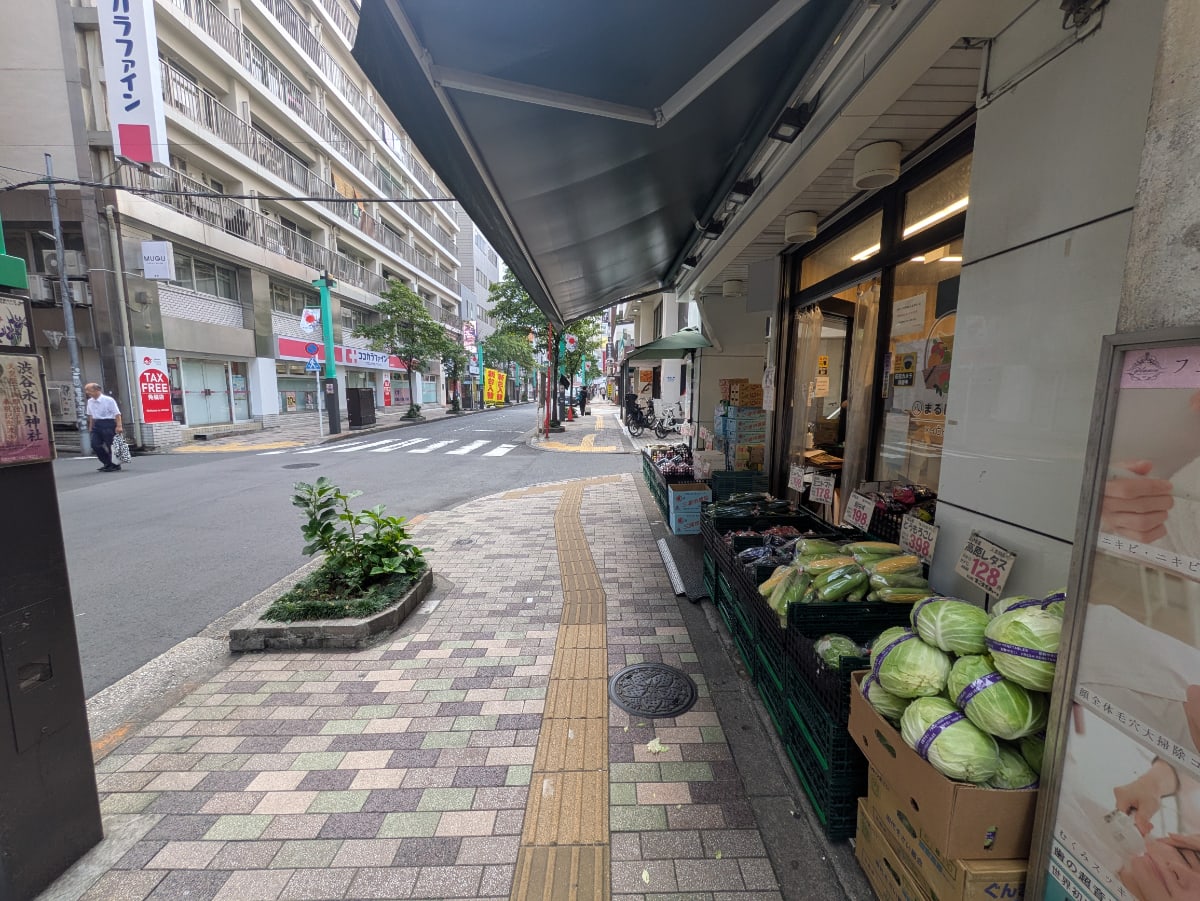 v20251001150706/fresh/building/J00100387815_12
